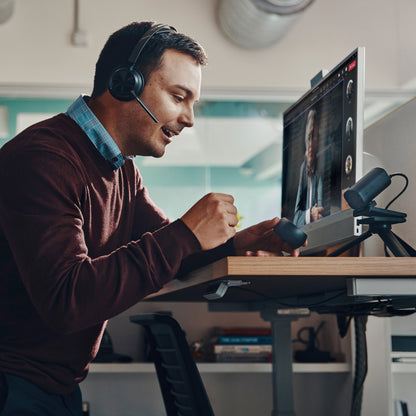 Auriculares Poly Voyager Focus 2 Microsoft Teams Certified with charge stand Headset