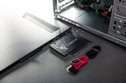 Unidad de Estado Sólido SSD Kingston 1024 GB SKC600 SATA3 2.5"