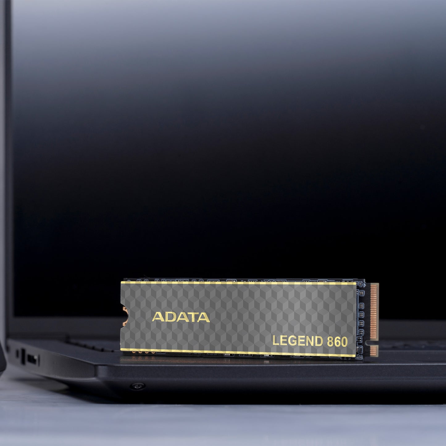 Unidad de Estado Solido SSD Adata Legend 860 Nvme 2TB M.2 5000 MBS Escritura 6000 MBS Lectura PCI Express 4.0