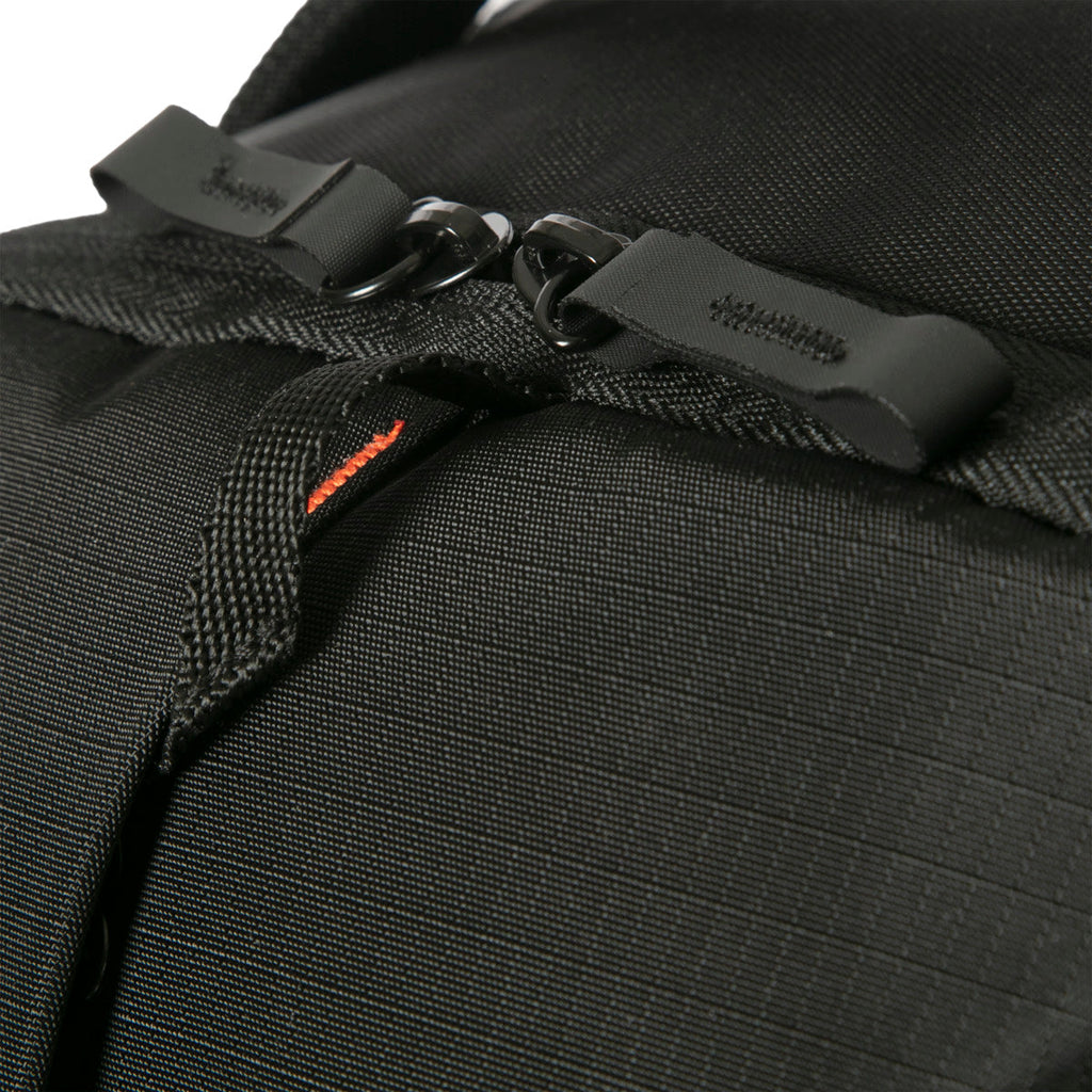 Mochila Targus Terra EcoSmart 15-16 in Color Negro