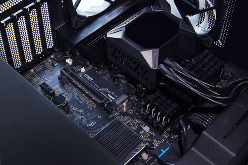 Unidad de Estado Sólido SSD Kingston KC3000 PCIe 4.0 NVMe M.2 SSD 2048GB Color Negro