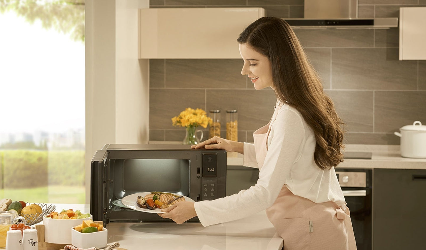 Horno Microondas LG Smart Inverter NeoChef 1.5 pies con Grill negro