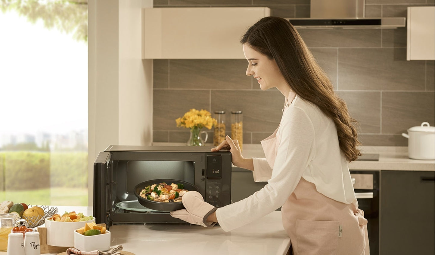 Horno Microondas LG Smart Inverter NeoChef 1.5 pies con Grill negro