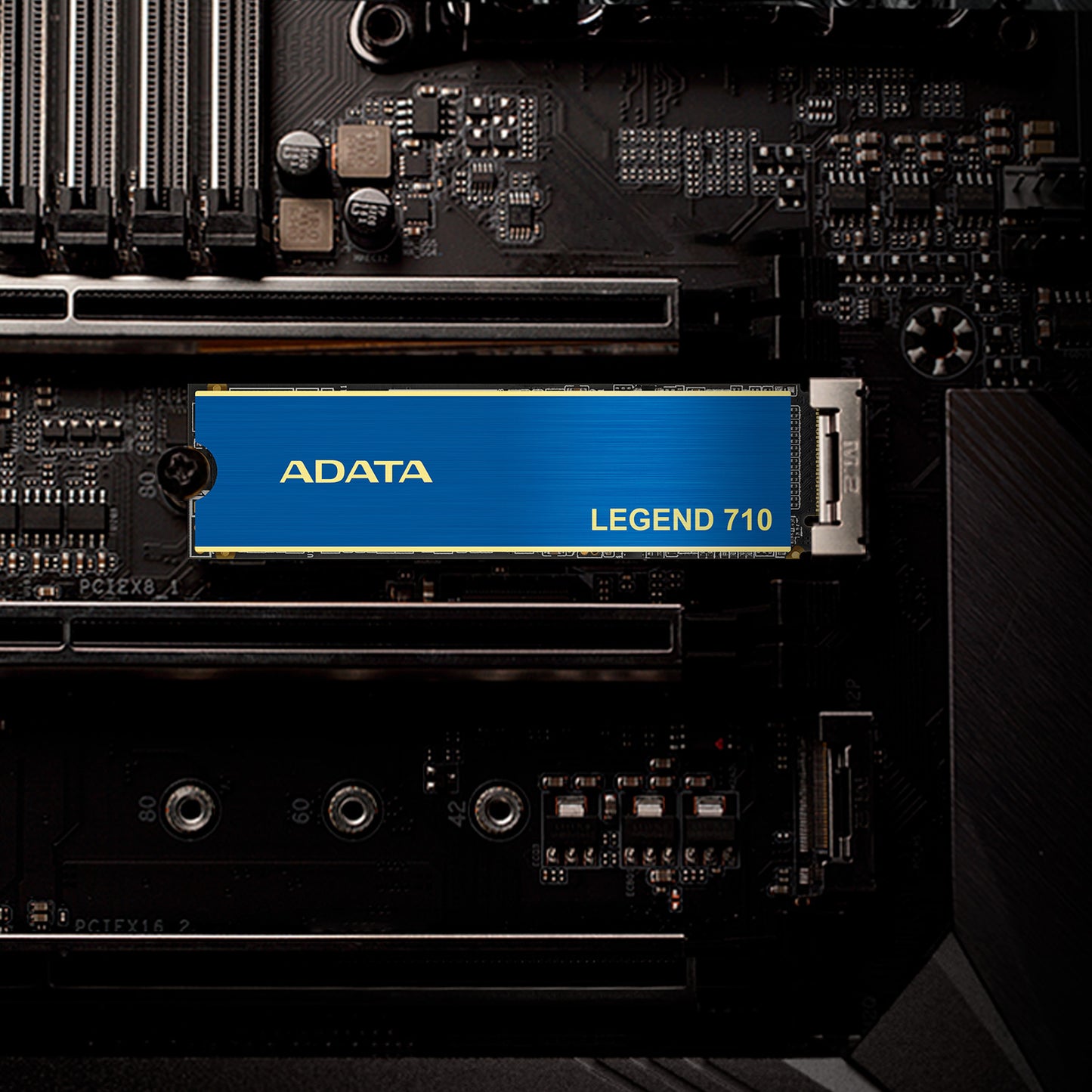 Unidad de Estado Solido SSD Adata 512GB Legend 710 NVMe M.2 1.000MB/s Escritura 2400 MB/s Lectura PCI Express 3
