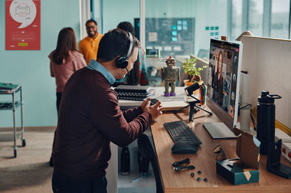 AURICULARES POLYCOM Voyager Focus 2 Microsoft Teams Certified with charge stand Headset