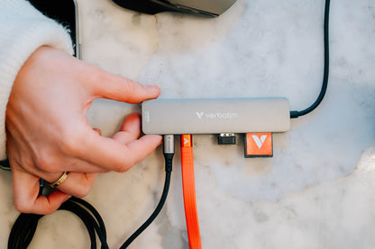 Hub Verbatim Multipuerto USB-C - 7 puertos 100W