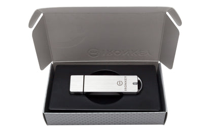 Memoria USB Kingston IronKey S1000 Flash 32GB Encriptado Criptochip Integrado Color Plata