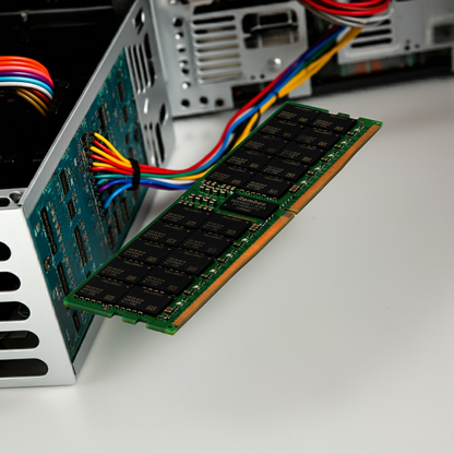 Accesorio Hpe 32gb (1x32gb) Dual Rank X8 Ddr5-4800 Cas-40-39-39 Ec8 Registered Smart Memory Kit