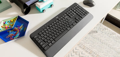 Teclado Logitech Signature K650 Inalámbrico Español Color Grafito